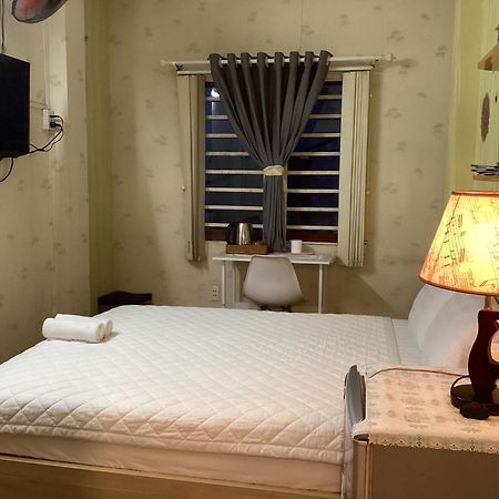 Guest House Uttrang مدينة هوشي منه المظهر الخارجي الصورة