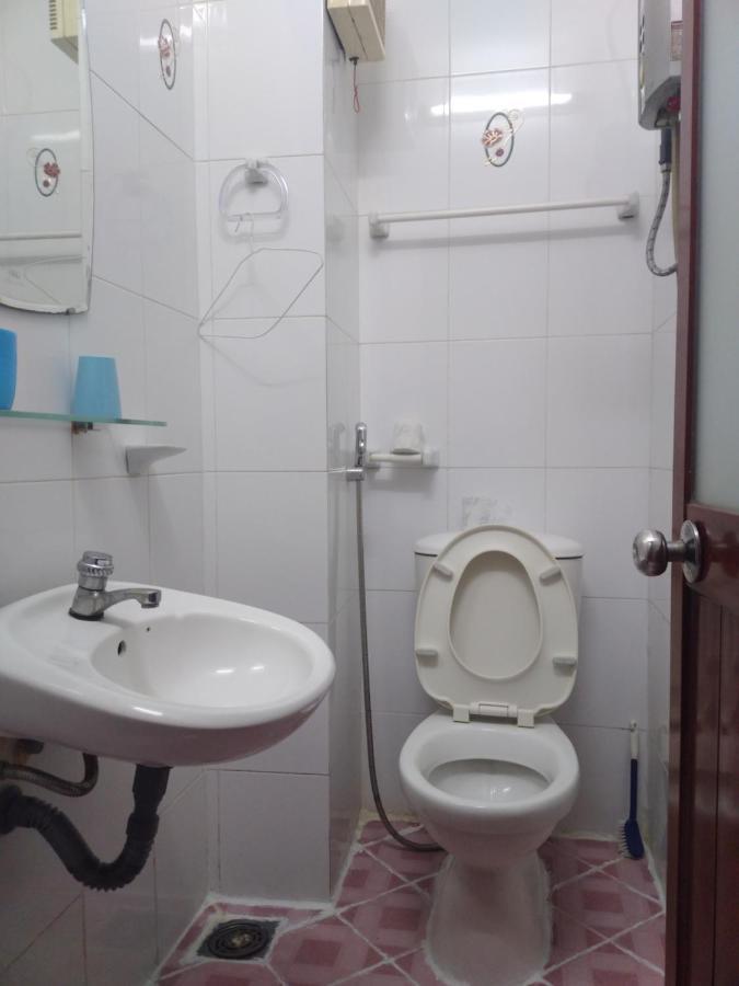 Guest House Uttrang مدينة هوشي منه المظهر الخارجي الصورة